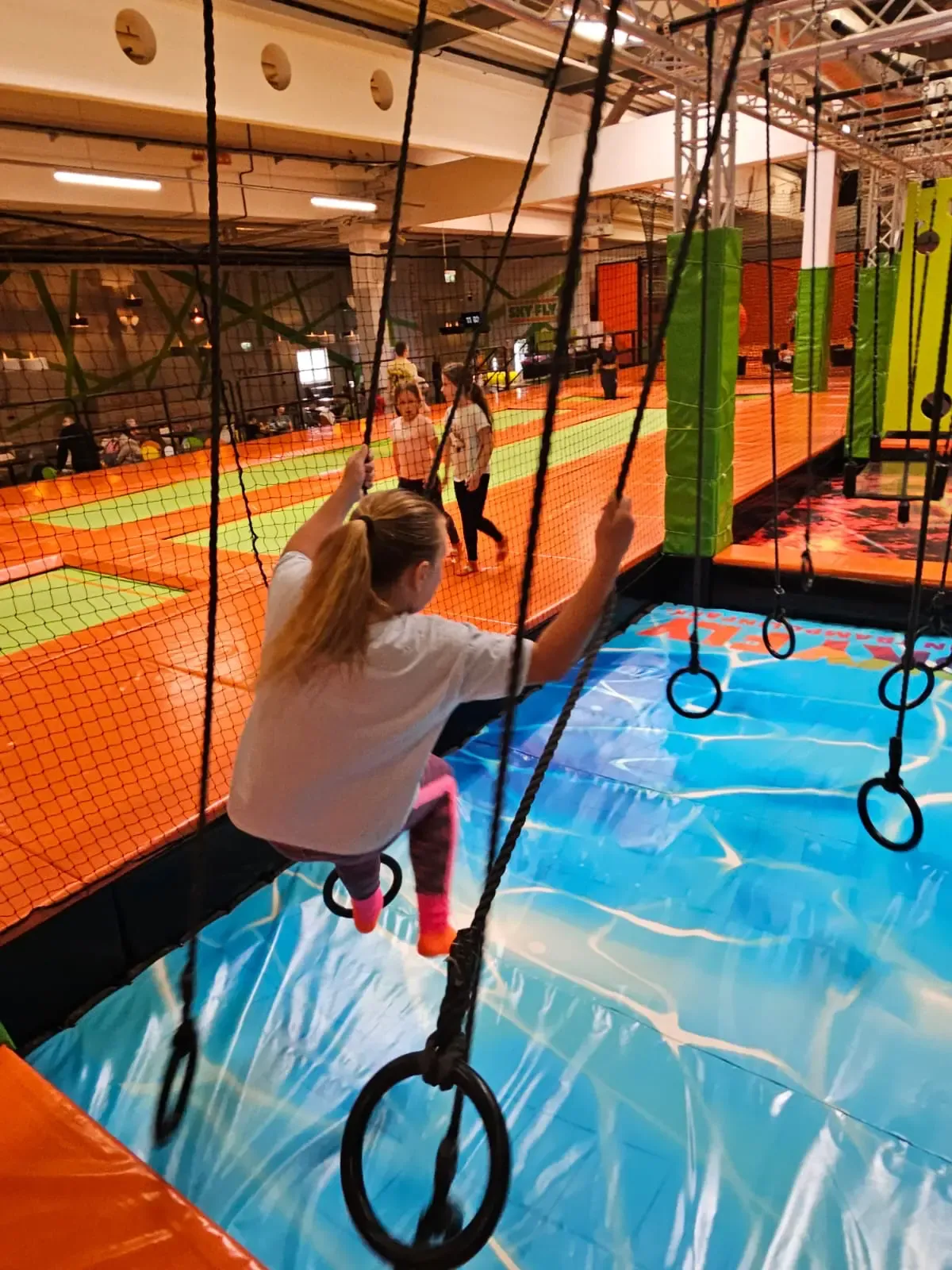 Spaß und Action beim Ausflug in den Sky Fly Magdeburg