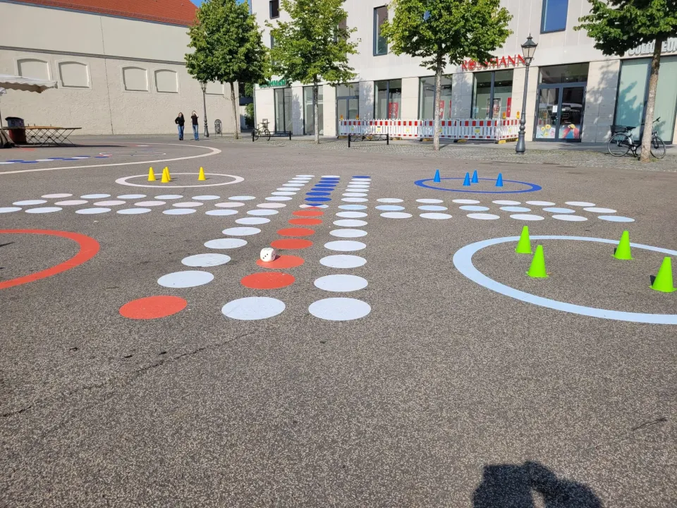 Projekt „Spielfeld Stadt“ auf Wittenbergs Arsenalplatz umgesetzt