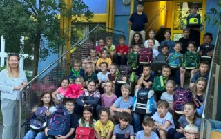 Viertklässler spenden Schulranzen für Reso-Witt-Kinder