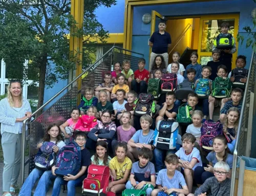 Viertklässler spenden Schulranzen für Reso-Witt-Kinder
